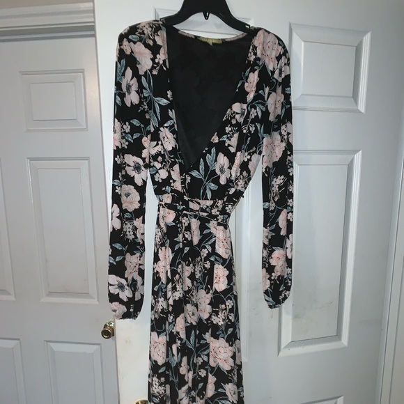 Wrap Dress - Picture 2 of 4